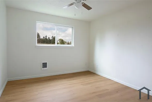 301 S 82nd St #8 — Photo 9
