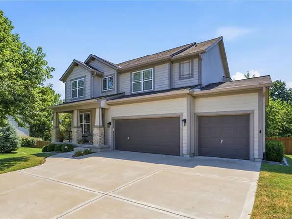 23313 W 52nd Ter, Shawnee, KS 66226