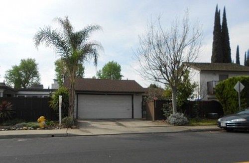 3rd image of 2628 El Pasado Dr