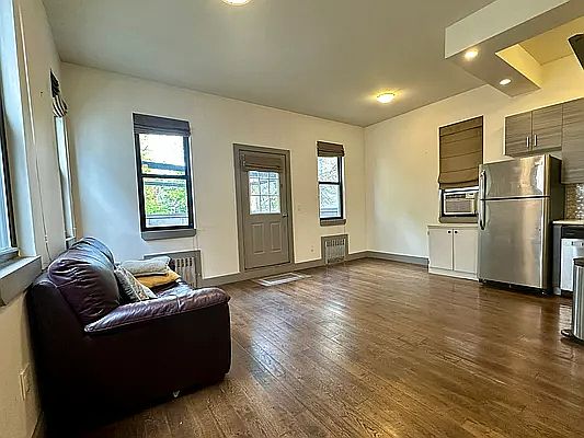 1st image of 277 Clifton Pl #1B
