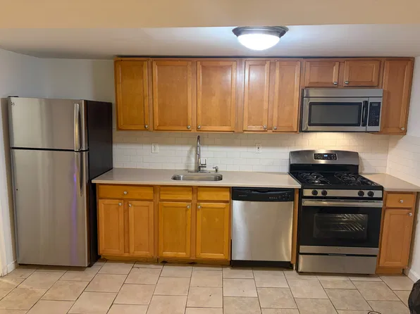75 Orient Ave Floor 1, Jersey City, NJ 07305