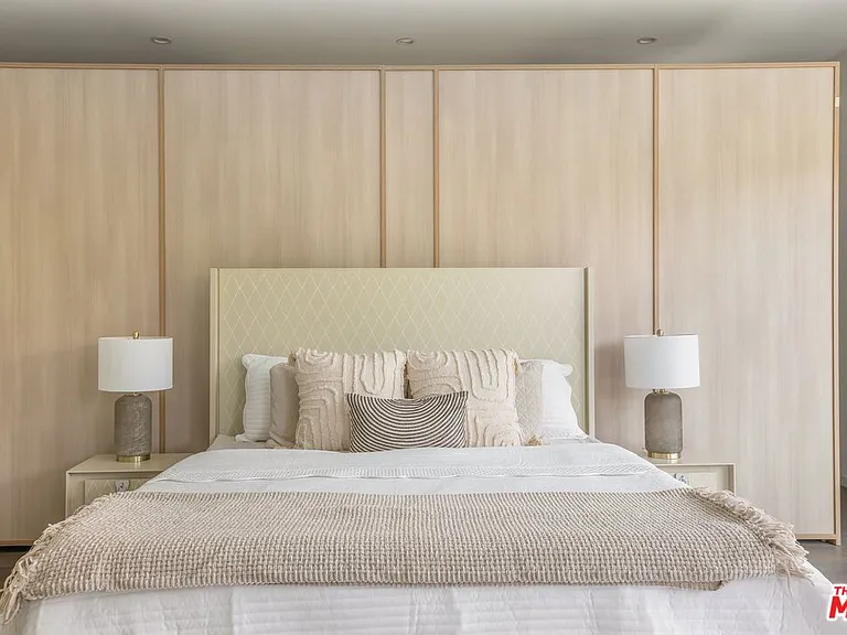 12443 W Sunset Blvd — Photo 14