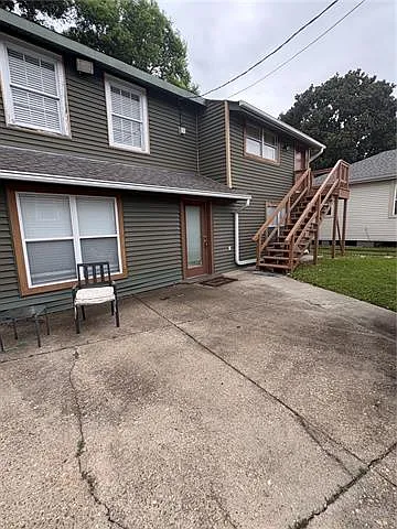 41 1/2 Metairie Ct #B