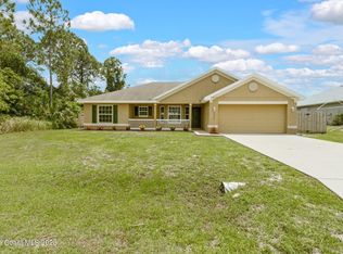 1024 Altamira St NW, Palm Bay, FL 32907
