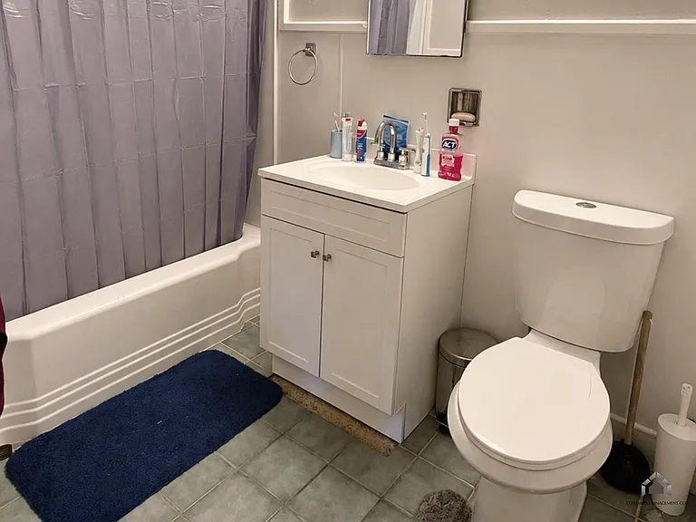 15 Bartlett St — Photo 11