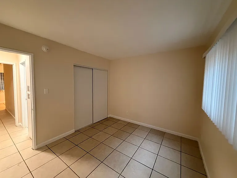 9035 Orion Ave — Photo 9