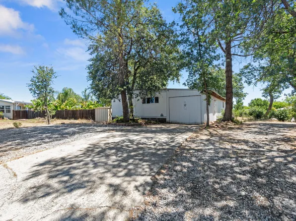 4598 White River Dr, Redding, CA 96003
