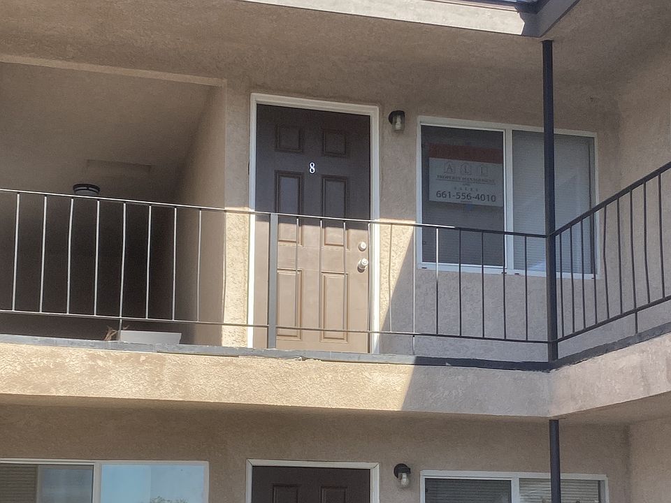 1st image of 1700 Lincoln St #8