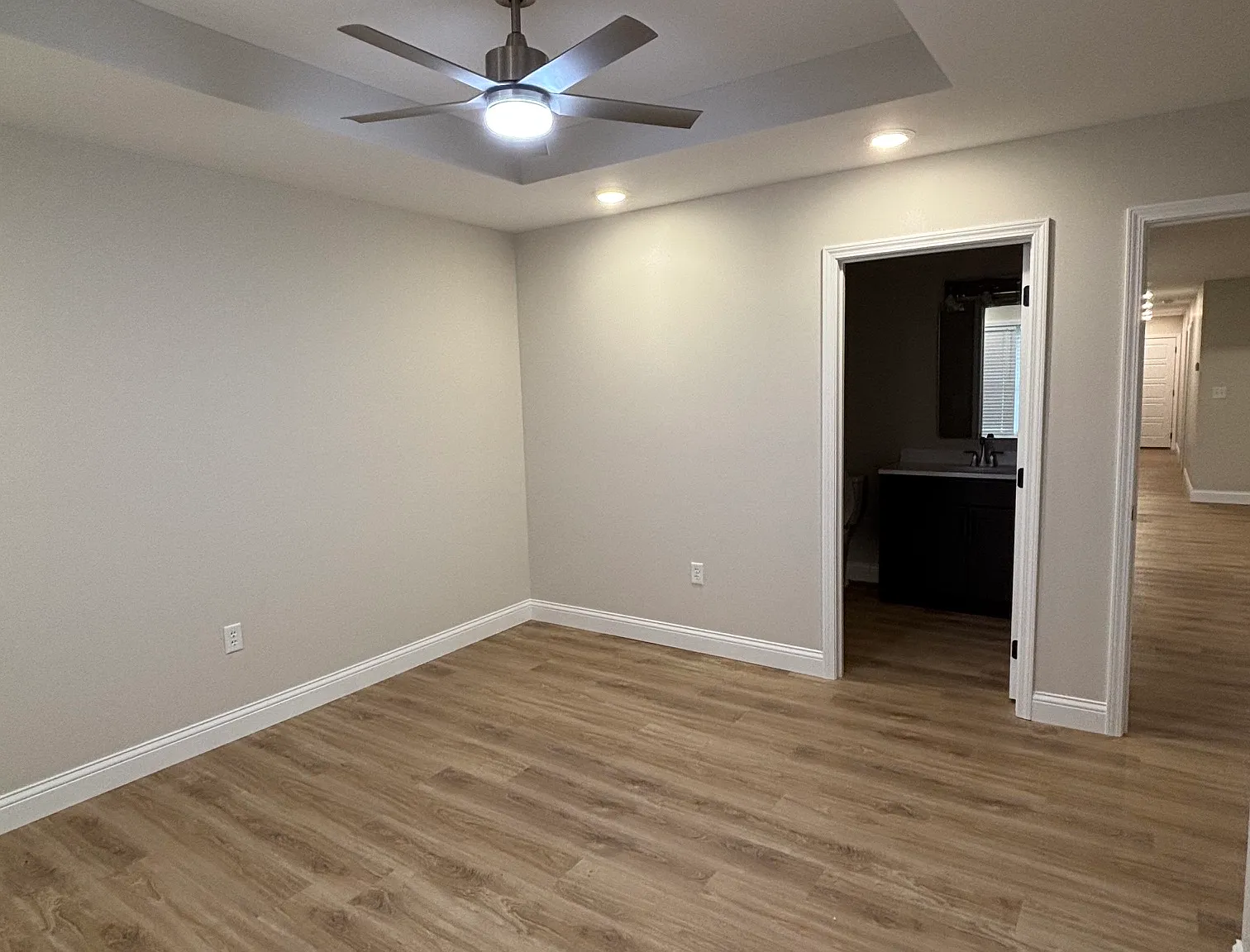 3 bed, 1433 sqft, $2,150 — Photo 4