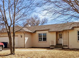 1908 N Carter Ave, Augusta, KS 67010