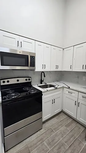 20 Broad Ave Photo 1