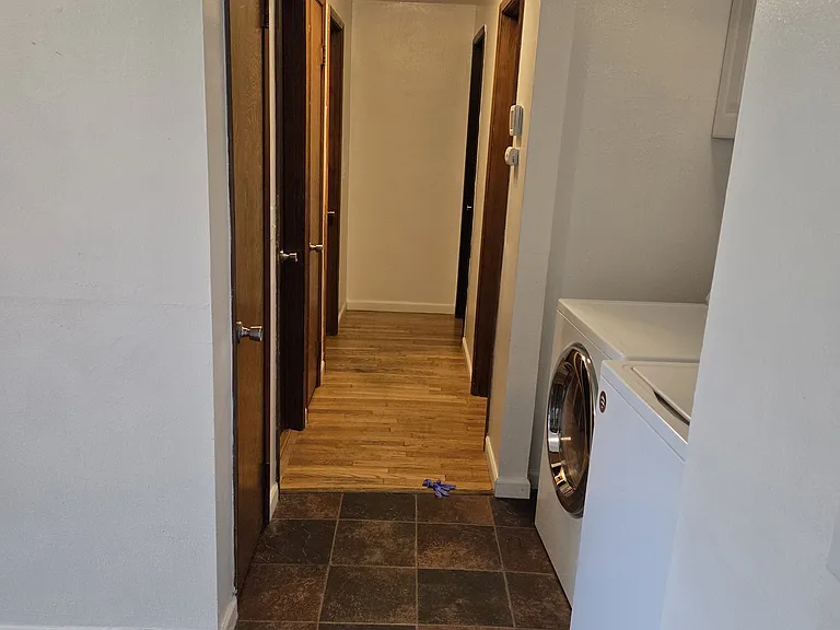216 Jericho Ave NE — Photo 9