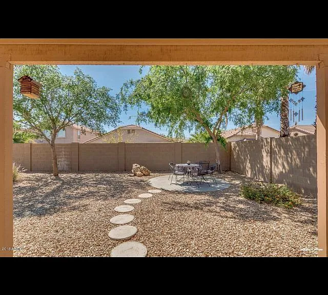 15287 W Laurel Ln — Photo 18
