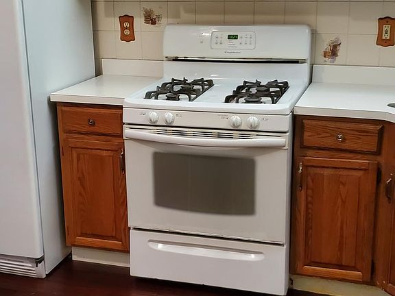 2nd image of 171 Rumson Dr #1061