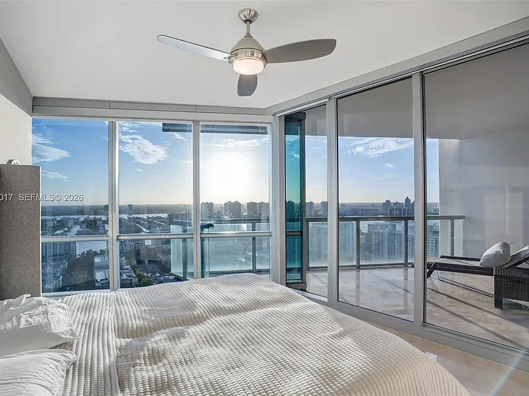 17121 Collins Ave #3304 — Photo 18