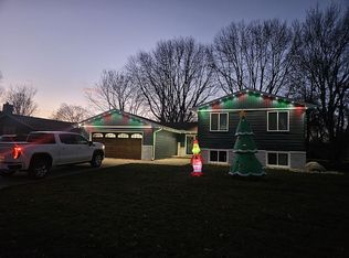 23 Lexington Sq, Mason City, IA 50401