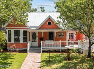 310 College St, Southport, NC 28461