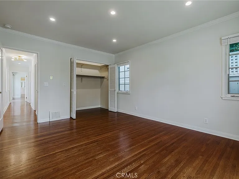 1243 Rossmoyne Ave — Photo 22
