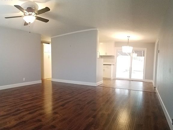 5th image of 12005 NE Suncrest Ct