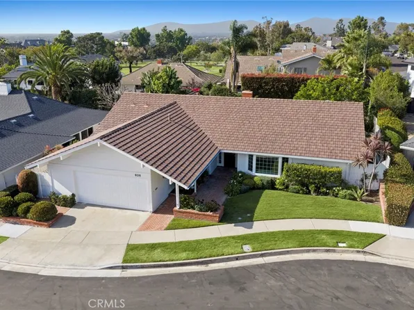 926 Bellis St, Newport Beach, CA 92660