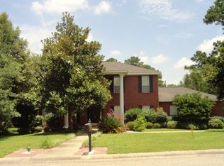 8 Cora Slocomb Dr, Spanish Fort, AL 36527