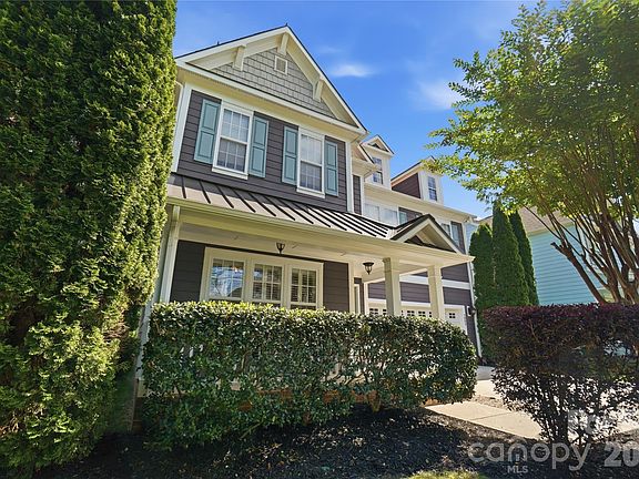3rd image of 1009 Baybrook Dr
