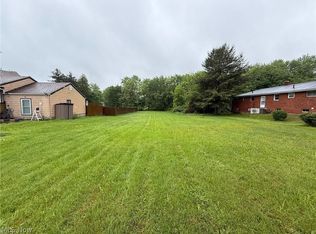 Southeast Ave, Tallmadge, OH 44278