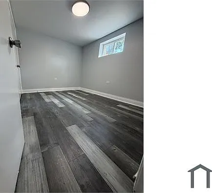 10043 S Oglesby Ave — Photo 16