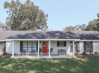 1025 Madsen Ave, Wiggins, MS 39577