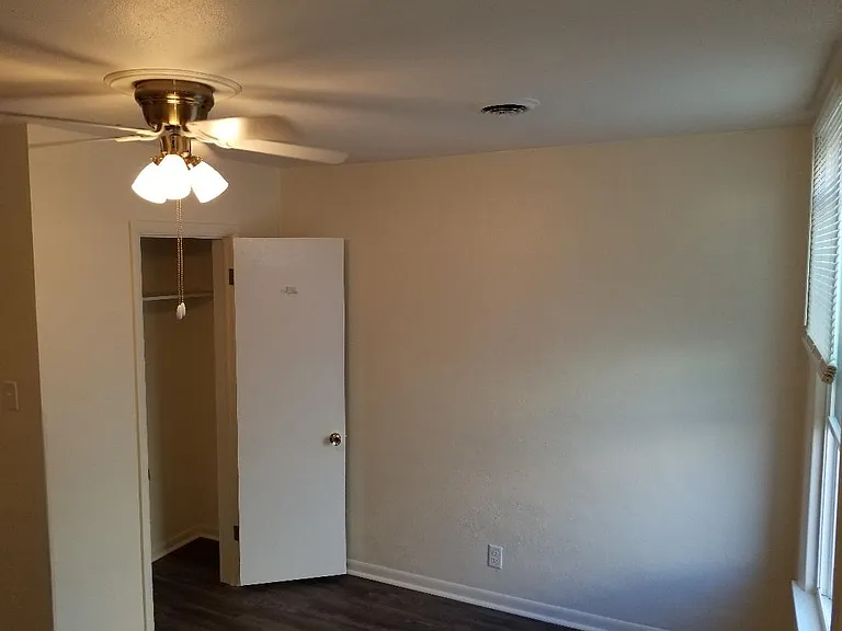 17 E Howard St #2 — Photo 9
