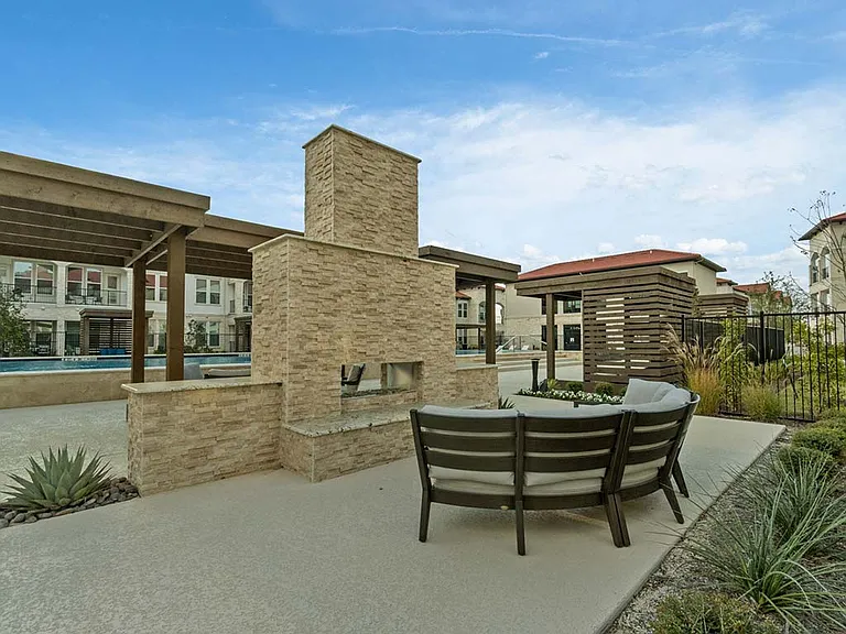 Reveal Lake Ridge — Photo 18