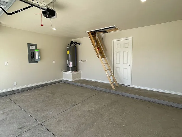 1301 Bajada St — Photo 3