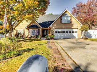 1245 Shamrock Hill Cir, Loganville, GA 30052