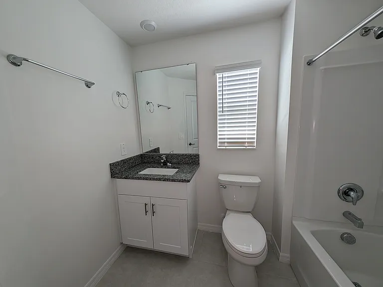 2nd. Suite Bathroom
