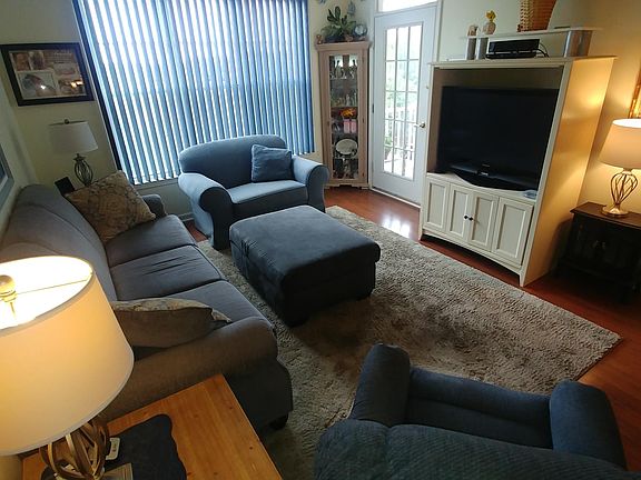 3rd image of 330 Sophee Ln #1000