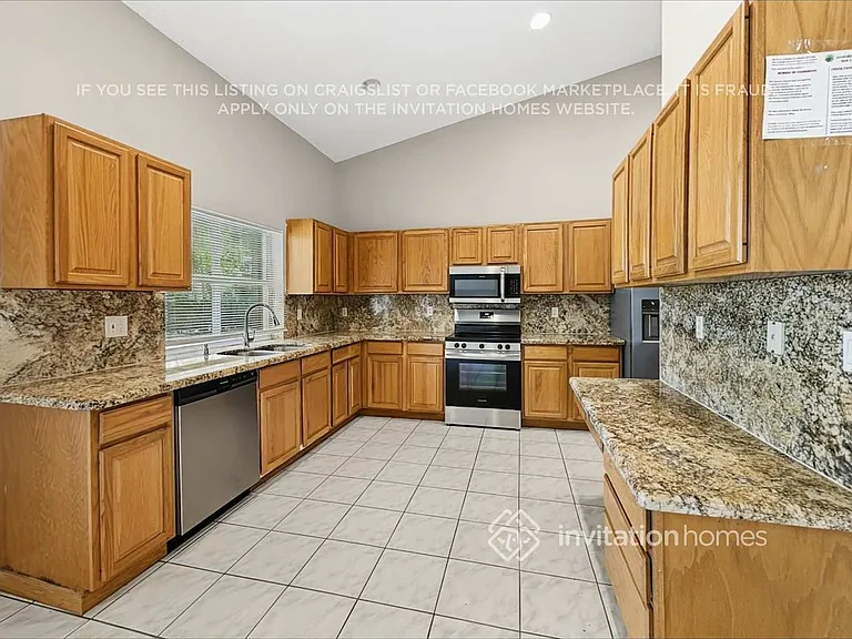 5788 NW 48th Dr — Photo 7