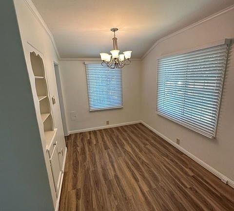 5th image of 1124 E Lexington Dr