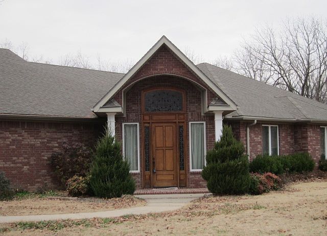 Exterior Front Entry