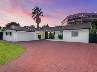 16141 Dickens St, Encino, CA 91436