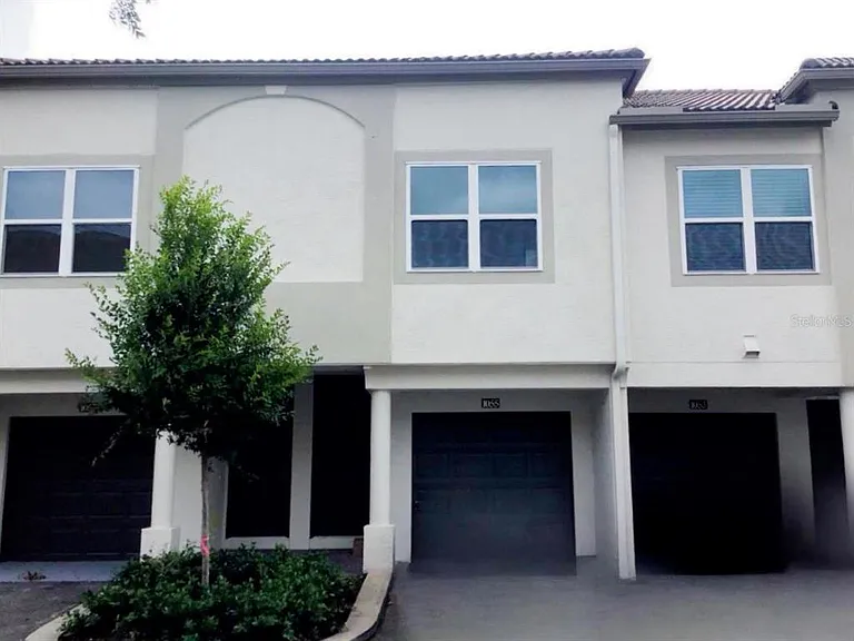 1055 Normandy Trace Rd — Photo 1