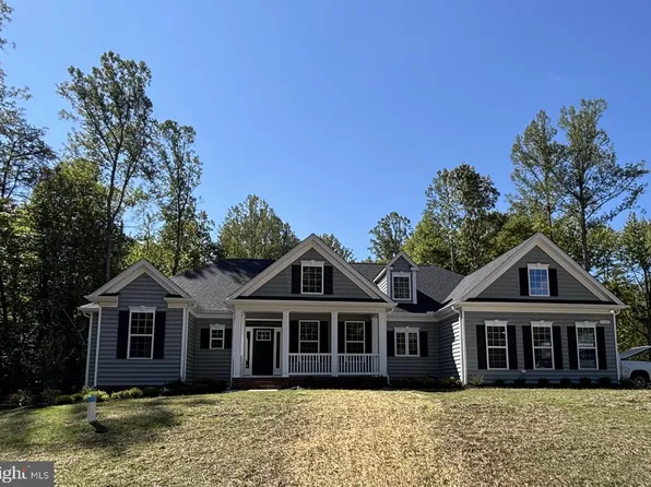 9289 Coralberry Dr, King George, VA 22485