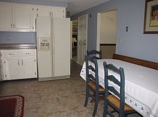 77 McKenna Dr, Nashua, NH 03062