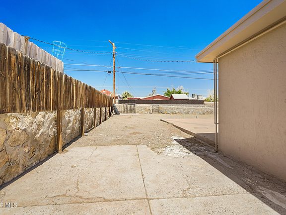 4th image of 3613 Tyler Ave