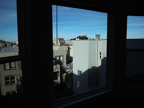 4th image of 1050 Washington St APT 4