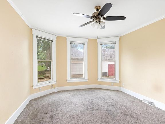 3rd image of 1418 Arlington Ave