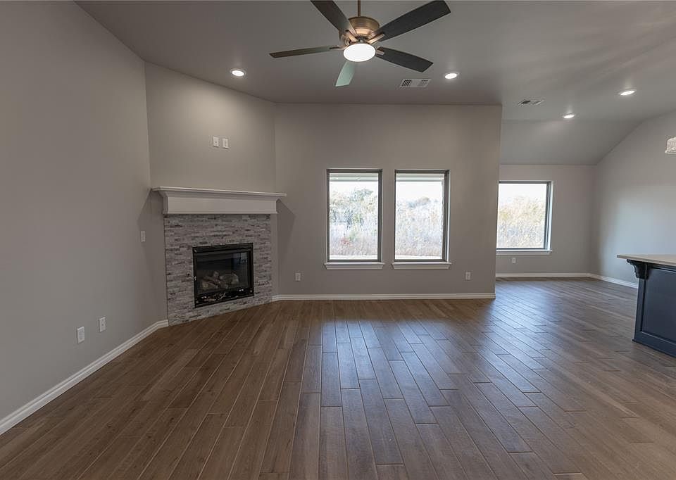 1st image of 16409 Villa Valeria Way