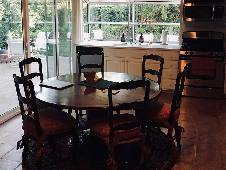 2nd image of 2923 E Sierra Dr