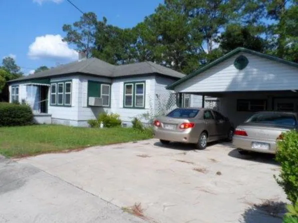 747 Fair St, Baxley, GA 31513