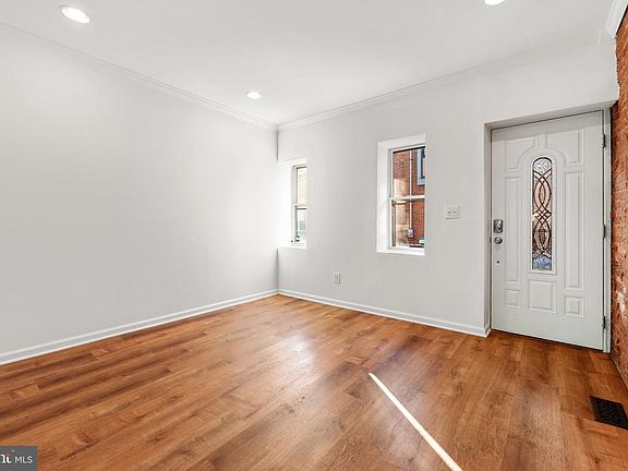 2nd image of 149 Pierce St