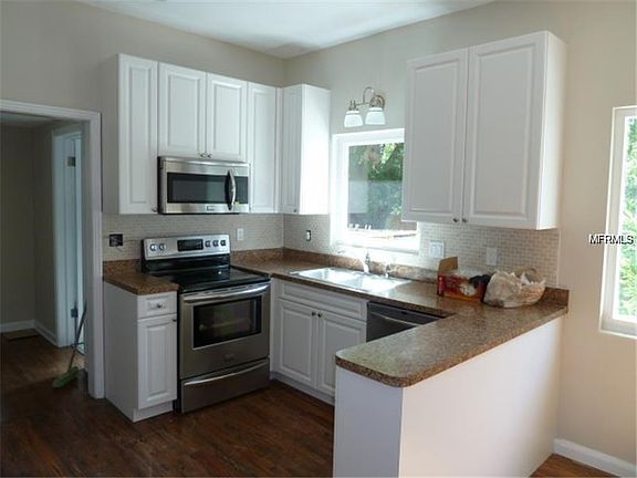 2nd image of 804 Woodside Ave